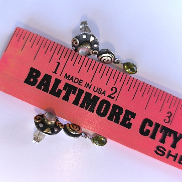 Natural Moonstone Peridot In Sterling Silver Gold Plated Accents Stud Earrings - Picture 9 of 10